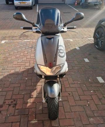 Gilera Runner 300cc - Custom & Gereviseerd! Niet tr ruil. beschikbaar voor biedingen