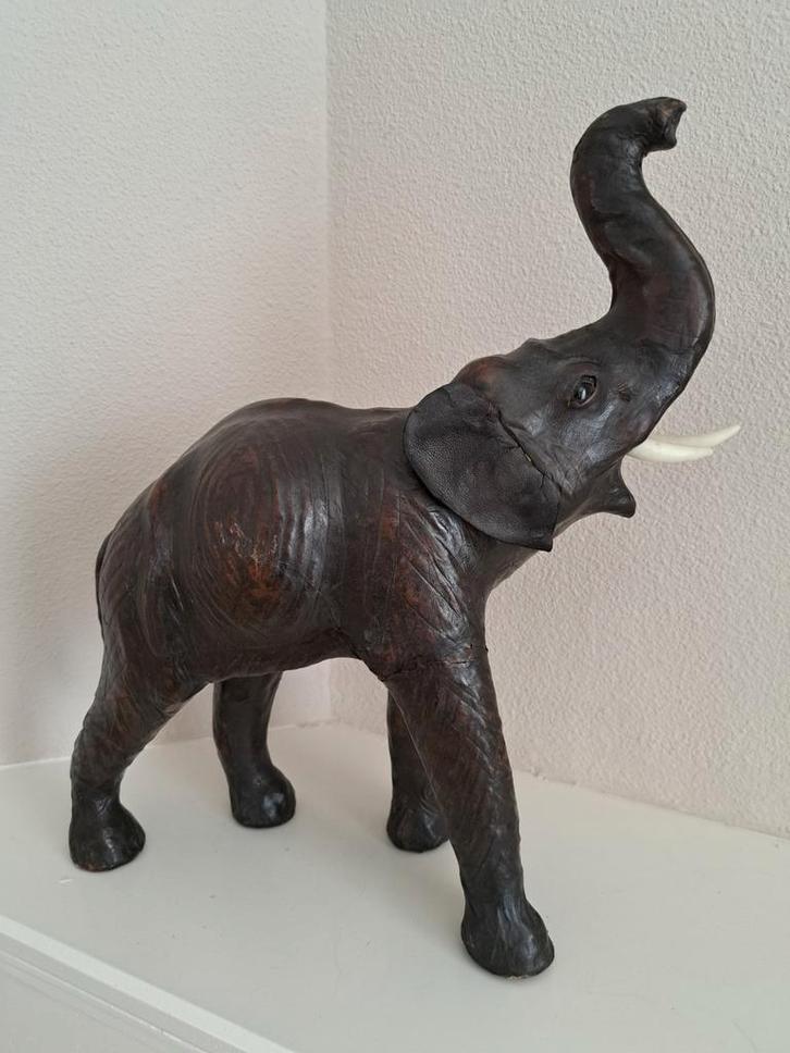 Vintage lederen olifant, Antiek en Kunst, Kunst | Beelden en Houtsnijwerken, Ophalen of Verzenden