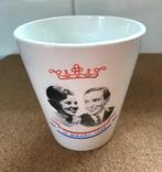 Herinneringsbeker Huwelijk Beatrix en Claus - 2 uitvoeringen, Verzamelen, Koninklijk Huis en Royalty, Ophalen of Verzenden, Zo goed als nieuw