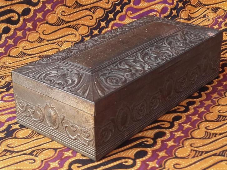 Mooi oud Ardath kistje uit Engeland voor sigaren 17 cm., Antiek en Kunst, Antiek | Woonaccessoires, Ophalen of Verzenden