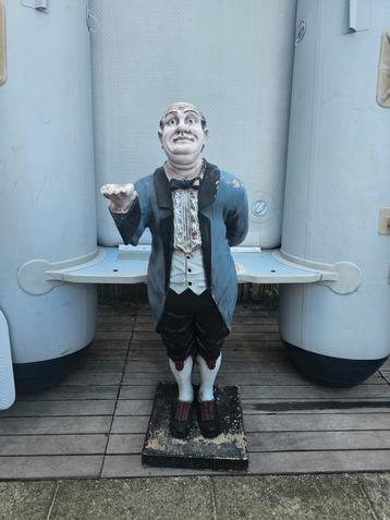 The Butler... beschikbaar voor biedingen