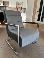 Xoon fauteuil in de kleur grijs met metalen frame/leuning, Ophalen, Minder dan 75 cm, Zo goed als nieuw, 50 tot 75 cm
