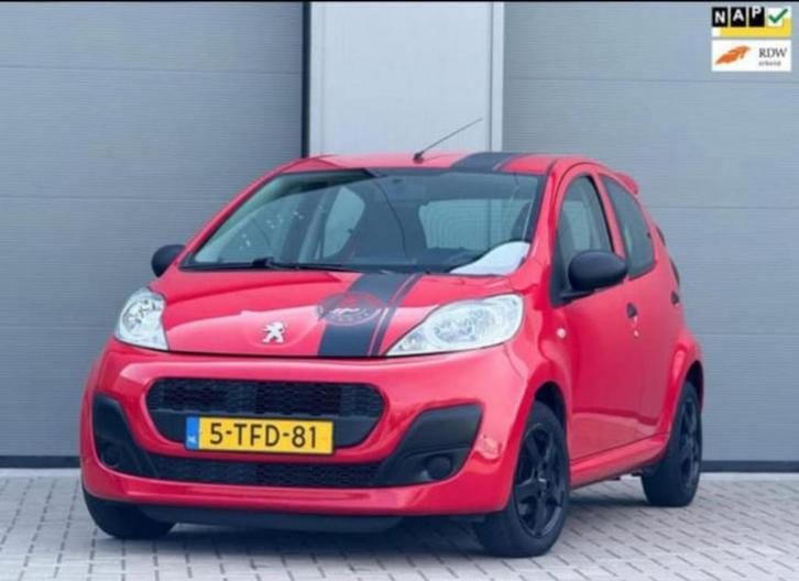 Peugout 107 - 5DRS - Carplay - 2014 - Rood, Auto's, Peugeot, Particulier, Android Auto, Apple Carplay, Bluetooth, Centrale vergrendeling