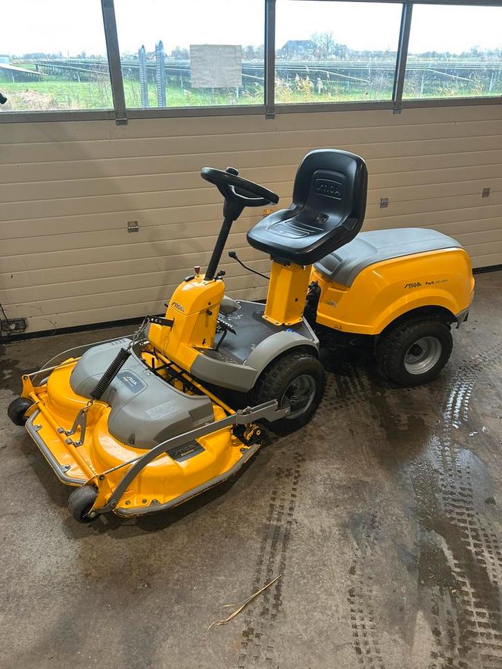 Stiga park 340 mwx zitmaaier, Tuin en Terras, Zitmaaiers, Zo goed als nieuw, 90 tot 120 cm, Elektrische starter, Mulchfunctie