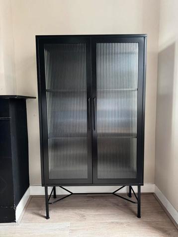 ️ WOOOD Zion vitrinekast 150x85x38 cm staal zwart beschikbaar voor biedingen