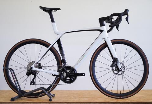 Trek Madone SL6 Gen8 Shimano 105 Di2, Fietsen en Brommers, Fietsen | Racefietsen, Nieuw, Overige merken, Meer dan 20 versnellingen