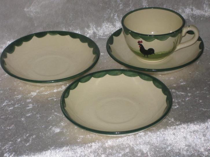 Zell Haan & Kip 3 Schotels / 1 Kopje, Huis en Inrichting, Keuken | Servies, Zo goed als nieuw, Kop(pen) en/of Schotel(s), Overige stijlen