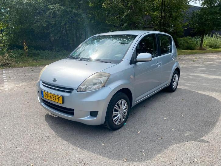 Daihatsu Sirion 1.0 12v  2007, Auto's, Daihatsu, Particulier, Sirion, Benzine, C, Hatchback, Handgeschakeld, Geïmporteerd, Zilver of Grijs