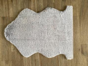 Intratuin imitatie dierenvacht, kleed, grijs, 30x40 cm. beschikbaar voor biedingen