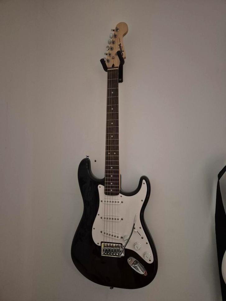 Squier Strat Starter Set - Zo Goed Als Nieuw!, Muziek en Instrumenten, Snaarinstrumenten | Gitaren | Elektrisch, Zo goed als nieuw