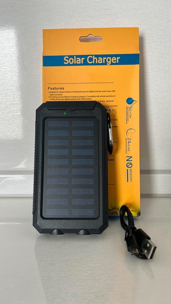 Solar power charger 8000 MAH, Telecommunicatie, Powerbanks, Nieuw, Ophalen of Verzenden