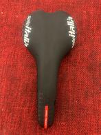 Nieuw Selle Italia Carbon Zadel 142mm, De ruyterstraat 86, Racefiets, Nieuw, Cycling@steenbergen.cc