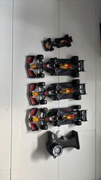 4 Red bull auto’s (1 op afstand bestuurbaar), Verzamelen, Ophalen, Zo goed als nieuw