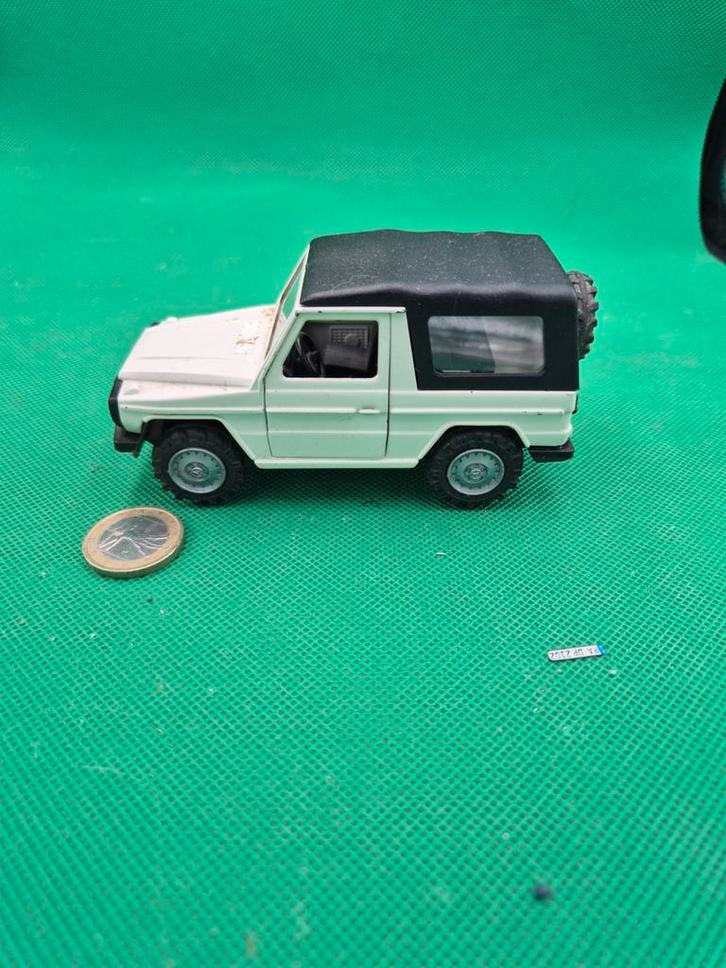 553 mercedesbenz cursor modell, Hobby en Vrije tijd, Modelauto's | Overige schalen, Zo goed als nieuw, Bus of Vrachtwagen, Ophalen of Verzenden