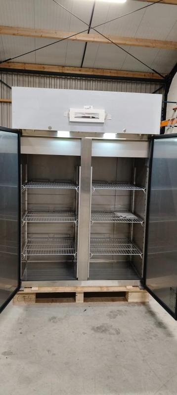 Vrieskast dubbeldeur beschikbaar voor biedingen