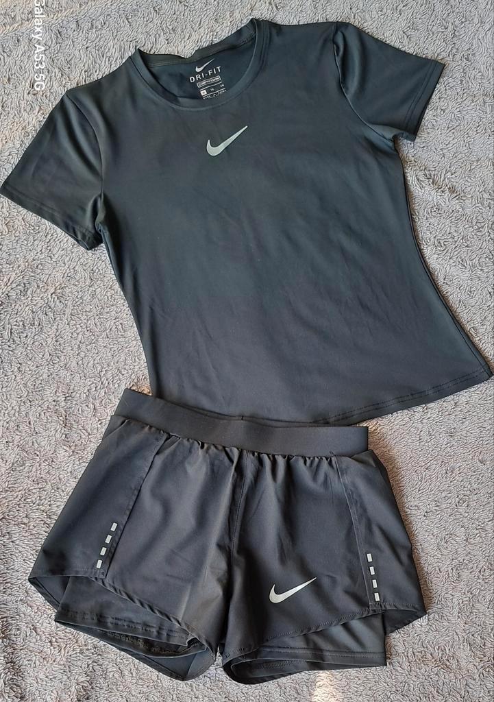 Nike Sportsetje Maat S - Perfect voor Sport!, Kleding | Dames, Sportkleding, Zo goed als nieuw, Fitness of Aerobics, Maat 36 (S)