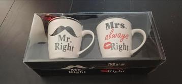 Mokken of koppen Mr en Mrs Right, nieuw in geschenkdoos beschikbaar voor biedingen