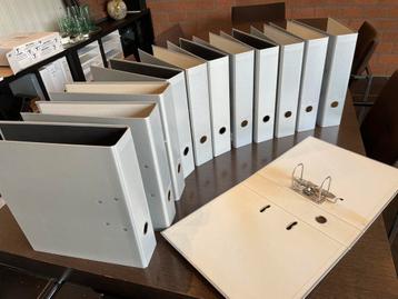 Ordners zilvergrijs en zwart beschikbaar voor biedingen