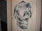 Wit shirt met blauwe bloemen. Maat L. Drie kwart mouw., Wit, Maat 42/44 (L), Ophalen of Verzenden, Korte mouw