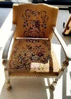 Leuke Vintages /retro stoel met borduursel, Huis en Inrichting, Stoelen, Ophalen, Gebruikt, Eén