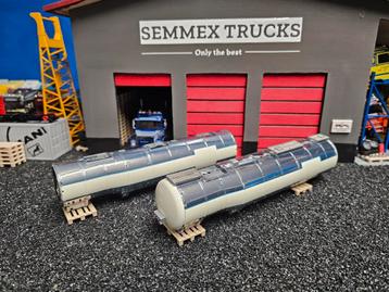 2x tank vendrig Someren b keus  beschikbaar voor biedingen