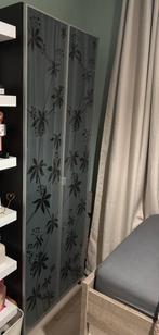 Gratis Boekenkast zwart met glazen deuren, Ophalen, Gebruikt