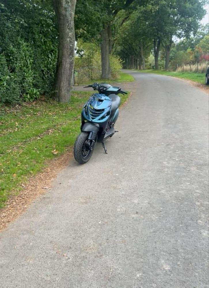 Zip Sp Malossi 172cc Stage1 - Veel Nieuwe Onderdelen!, Fietsen en Brommers, Snorfietsen en Snorscooters, Zo goed als nieuw, Piaggio