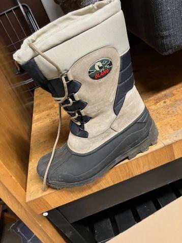 OLANG bergschoenen beige beschikbaar voor biedingen