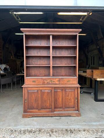 Teak houten vitrinekast beschikbaar voor biedingen