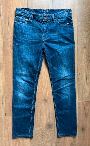 Hilfiger jeans maat 26 nieuwstaat beschikbaar voor biedingen