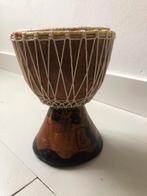 Afrikaanse Djembé handgemaakt en beschilderd, Muziek en Instrumenten, Percussie, Trommel, Zo goed als nieuw, Ophalen