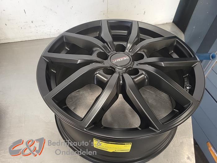 Velg van een Opel Vivaro, Auto-onderdelen, Banden en Velgen, Velg(en), Gebruikt, 3 maanden garantie, Ophalen of Verzenden