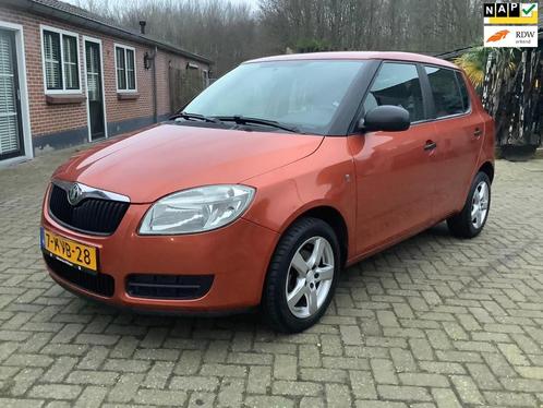 Skoda Fabia 1.2 Drive nieuwe apk tot 2-2026, Auto's, Skoda, Bedrijf, Te koop, Fabia, ABS, Airbags, Startonderbreker, Benzine, Euro 4
