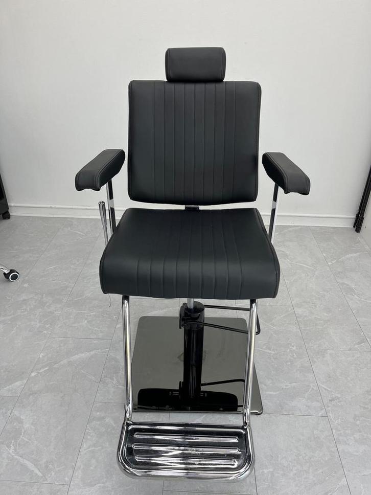 Kappersstoel, Zakelijke goederen, Kantoor en Winkelinrichting | Magazijn, Stelling en Opslag, Ophalen of Verzenden