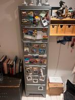 Metalen vintage kast met vakken, Ophalen, Minder dan 50 cm, Gebruikt, Met klep(pen)