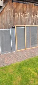 4 horren  2x 95x130cm ,,90x124cm en 118x81cm, Doe-het-zelf en Verbouw, Ophalen, Gebruikt, Overige typen