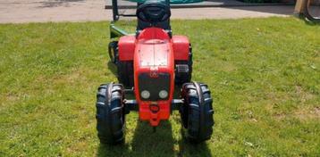 Trap tractor met aanhanger - Nieuwstaat! beschikbaar voor biedingen