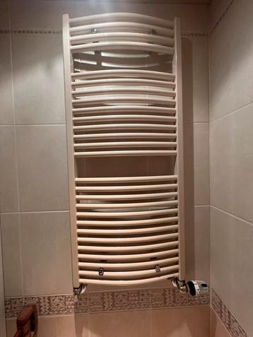 VASCO Badkamer Radiator beschikbaar voor biedingen