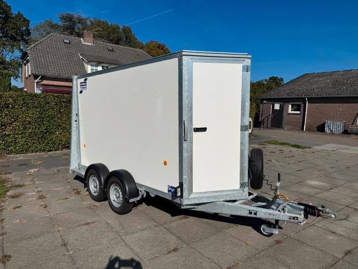Ifor Williams bv105 boxvan gesloten aanhanger, Auto diversen, Aanhangers en Bagagewagens, Zo goed als nieuw, Ophalen