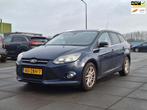 Ford Focus Wagon €4949,-1.0 EcoBoos Titanium Navi Trekhaak, Euro 5, Gebruikt, Zwart, Blauw