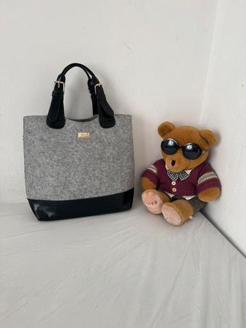 Zeldzame Hugo Boss shopper beschikbaar voor biedingen
