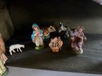 Kerststal met antieke beeldjes  (circa 70 jaar oud), Diversen, Kerst, Ophalen of Verzenden, Gebruikt