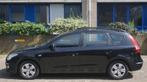 Hyundai I30 CW 1.6 CRDi Dynamic * APK NIEUW *, Auto's, Hyundai, Voorwielaandrijving, Stof, Gebruikt, Zwart