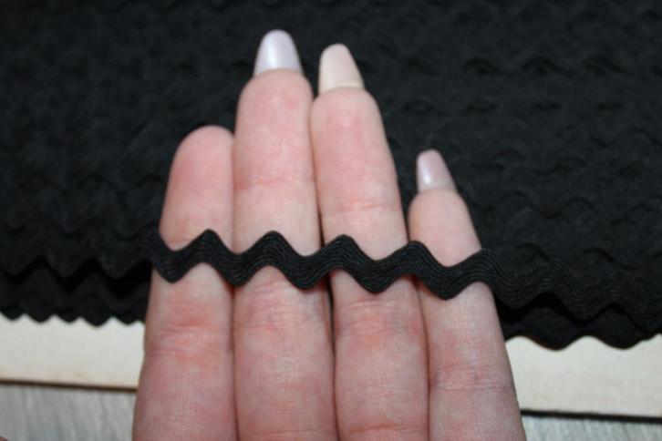 Galon / zigzag band 6mm - Zwart #1415, Hobby en Vrije tijd, Naaien en Fournituren, Nieuw, Lint, Band of Elastiek, Ophalen of Verzenden