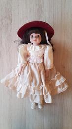 Porceleinen pop 41cm x 17cm, Verzamelen, Poppen, Ophalen, Pop