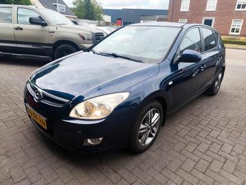 Hyundai i30 1.6 I Cvvt 5DR 2007 Blauw Airco  beschikbaar voor biedingen