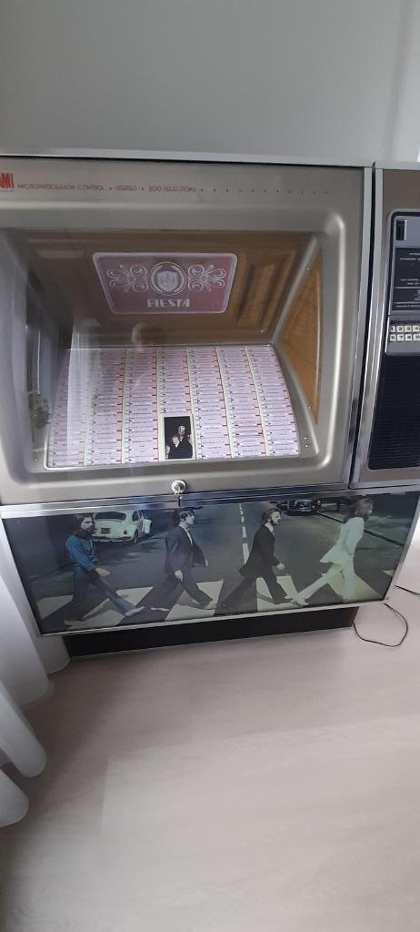 Wie kan en wil me helpen?, Verzamelen, Automaten | Jukeboxen, Ami, 1970 tot heden, Ophalen of Verzenden