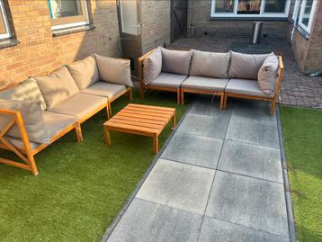 Loungeset beschikbaar voor biedingen