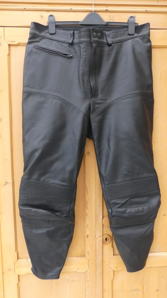 Leren Motorbroek MJK Zwart XXL Taille 109cm Nieuwstaat!, Motoren, Kleding | Motorkleding, Broek | leer, Heren, Tweedehands, Ophalen of Verzenden