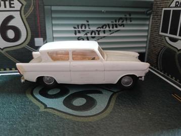 Ford Anglia schaal 1:43 beschikbaar voor biedingen